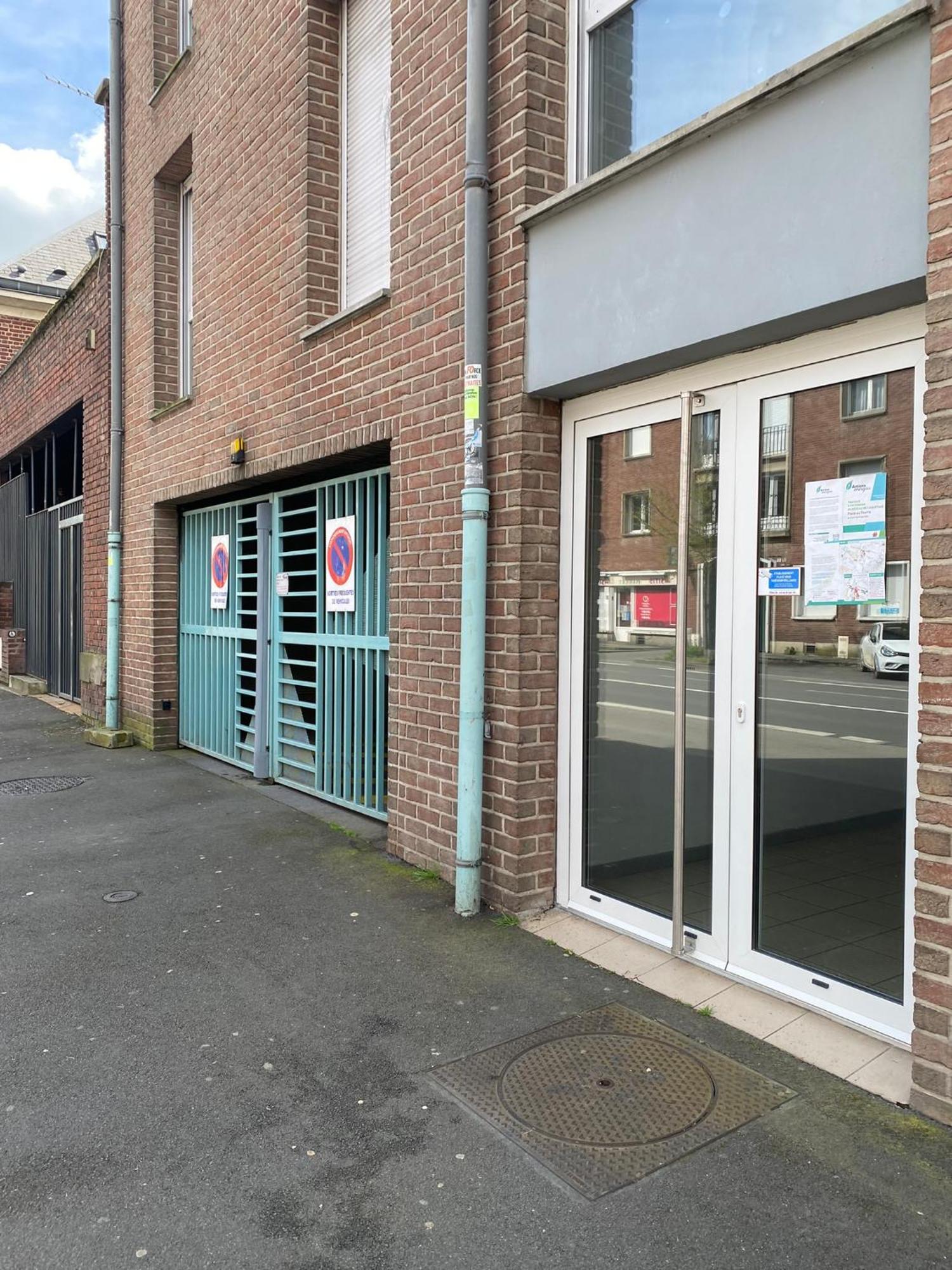 2 Chambres Hyper Centre Avec Place De Parking Et Wifi Amiens Kültér fotó
