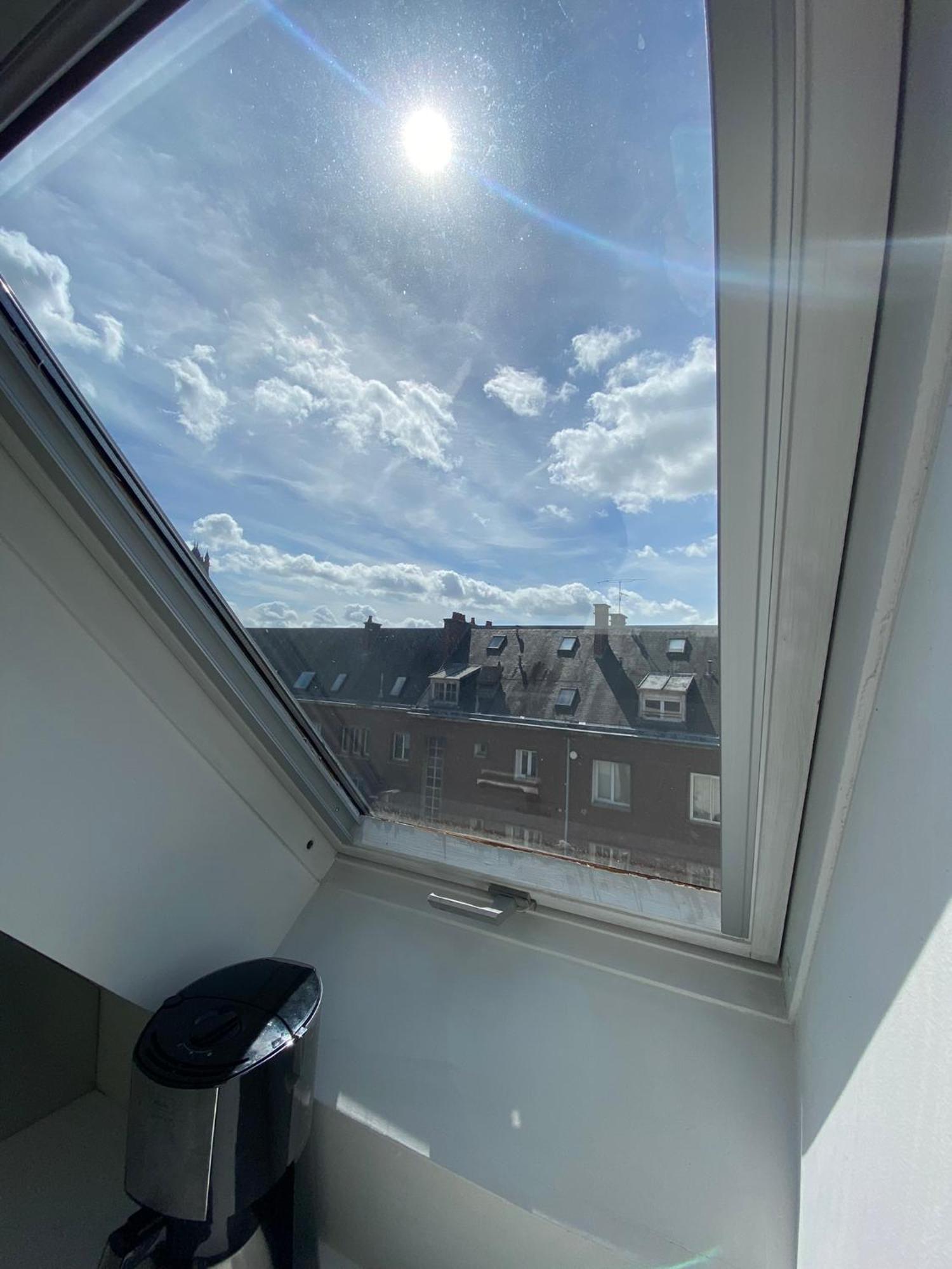 2 Chambres Hyper Centre Avec Place De Parking Et Wifi Amiens Kültér fotó